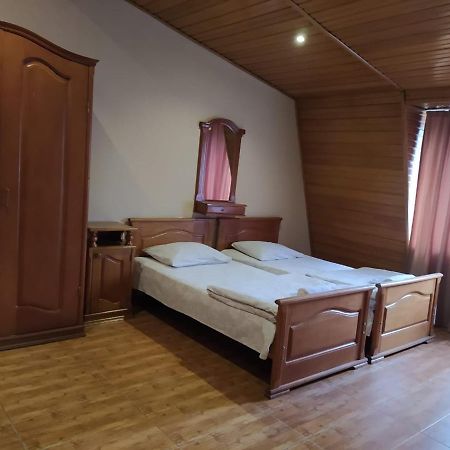 Hotel Ni&La Батумі Екстер'єр фото