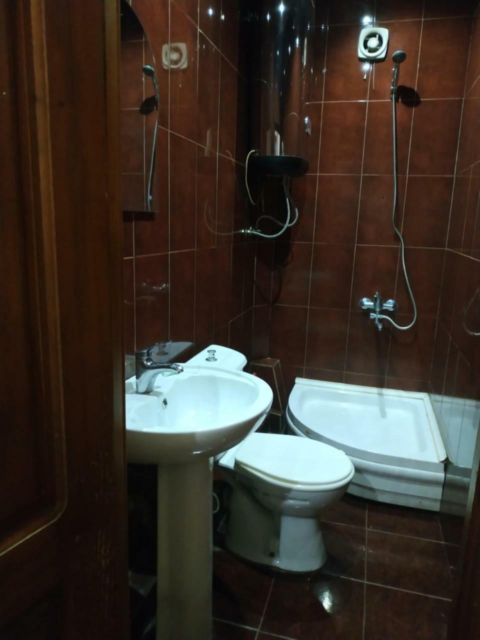 Hotel Ni&La Батумі Екстер'єр фото