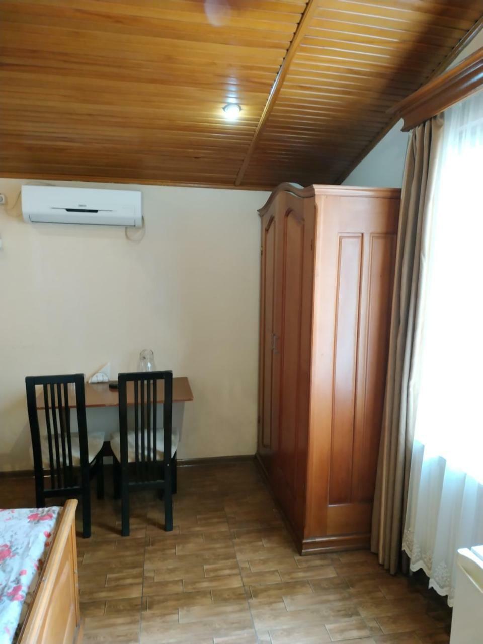 Hotel Ni&La Батумі Екстер'єр фото